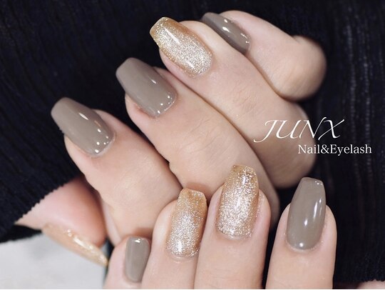 2025年冬】グレー ワンカラー ハンドのネイルデザイン集｜人気順  