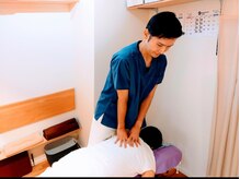 エムズ ファミリア あざみ野(M‘s Familia)/健康は”背骨”から！