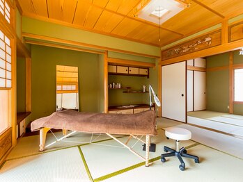 フットフロウ(FootFlow)の写真/【完全予約制/マンツーマン施術】で人目が気にならない◎コンプレックスを感じるお爪もこっそり改善できる!