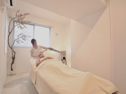 マルノウチ サロン(MARUNOUCHI salon)の写真