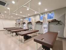 秋田アール整体院の雰囲気（カーテン仕切！プライベート空間にてリラックスして受けれます♪）