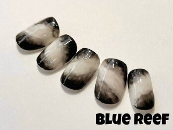 モノトーンニュアンスネイル