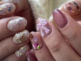 キラキラガーリーネイル
