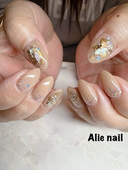 アリーネイル(Alie nail)/