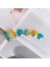 アール ラッシュ(R*LASH)/縦グラデーションネイル