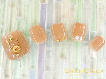 クアトログランシュ 青葉台(QUATRO×GranCieux)/上品ベージュネイル♪