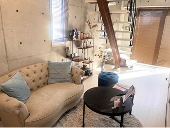 エルツ(Erz.)/プライベートサロンで全身脱毛◇