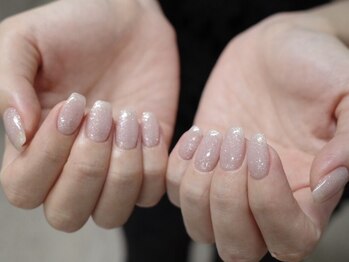 シーズネイル 渋谷店(She's nail)の写真/【写真¥5980】上品シンプル&大人可愛いArtも用意☆大人女性が足しげく通う!安い＆可愛い
