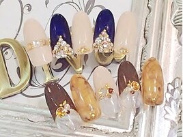 ネイビーストーンフレンチ￥9500