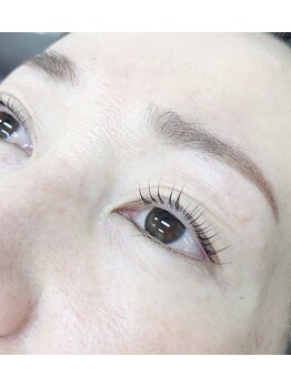 プリマ(PRIMA)/まつ毛パーマ眉カット&デザイン