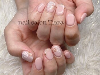 ティアラ(Tiara)/ブライダル 手書きアート