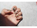ヌーディー、ニュアンス