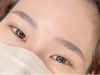 ニューシー(NUCY)/ハリウッドブロウリフト