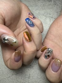 秋の個性派ネイル