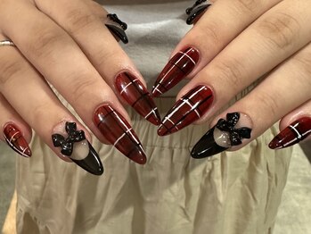 エイチ ネイル(H nail)/赤チェック