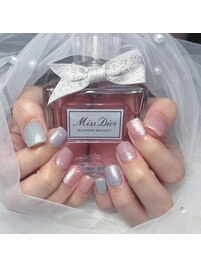 Lilyシュガージェルネイル