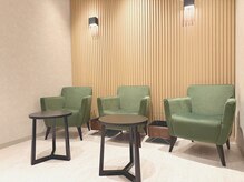 心地よい空間でお待ちいただけます。