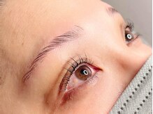 ラシク ベル(Lashiku Belle)/パリジェンヌアイブロウリフト