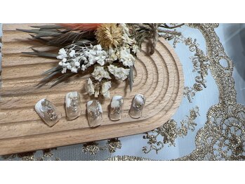 プルメリアドット(Plumeria.)/ニュアンスネイル