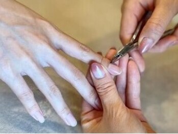 ネイル ドゥ 岡山駅前店(Nail Doux)の写真/一日の始まりに。指先から整える贅沢習慣◇【モーニングネイルケア￥4,400】指先から上質な印象を♪