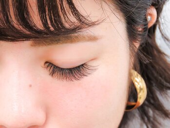サロンドゥプリエ 門司店(SALON deux PRIER)/軽い付け心地で印象的な目元へ♪