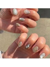 ウカ(Uka)/奥行アンティーク