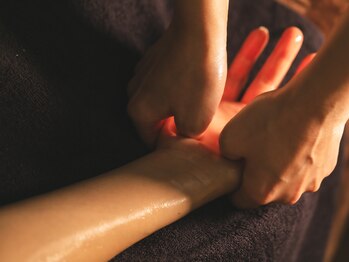 アットヴェール(@Vert)/痛気持ちいいハンドケア＊