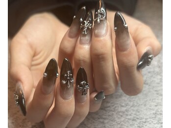 黒グラデーション×クロムパーツ