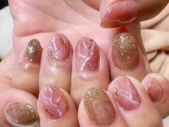 アイアンドネイル アプリシーラブ(Eye&Nail Appri si love)の写真/シンプルだけどパッと目を引くカワイイお手元へ＊。モチの良さ・仕上がりの美しさ・艶・持続性も◎