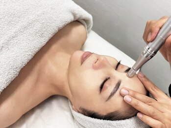 ディアビム(DiAViM)の写真/【Newマシン二種導入◆希少ソフトダーマ◆ラジオ波吸引LED】nanoチップでお肌の深層まで浸透◎