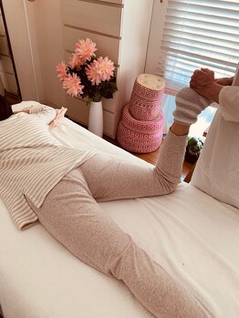 骨盤底筋ラボ フリーダ/施術例　股関節の動きチェック