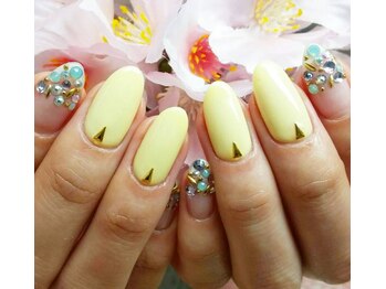 コットンローズ(Cotton Rose)/イエローネイル