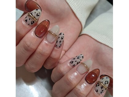 フロウネイル(Flow nail)の写真