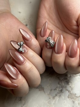 クロレ(Nail Salon COLORE)/うるツヤマグワンカラー