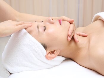 エデン(Eden)/小顔コルギ