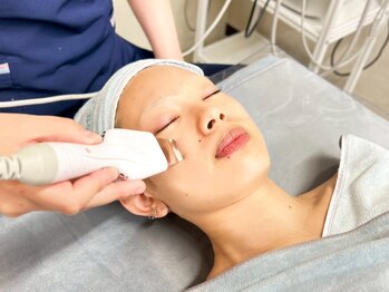 ビューティースタジオ ハンミ 福岡大名店(Beauty studio 韓美)/【4】超音波ディープ洗浄