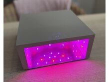 ラブナ(LOVENA)の雰囲気（美容ジェルライトで美肌になりながらネイルが可能です。）