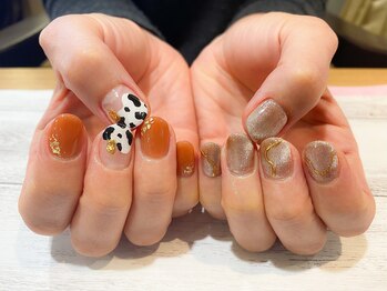 ネイルアルケー(Nail ARCHE)/牛柄×マグネットネイル