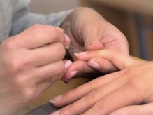 甘皮処理のハンドケアや、角質除去のフットケアだけも◯大歓迎！