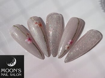 ムーンズ(Moon's)/