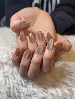 シャララサロン(SHALALA salon)の写真/【お得な定額クーポン多数ご用意！】経験豊富なスタッフによる丁寧な施術で理想の指先に♪お仕事帰りにも◎