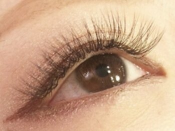 イデアル(ideal)の写真/【3D EYE LASH】少ない束数でボリュームUP！自まつ毛が少ない方にも負担最小限で自然な仕上がりに！