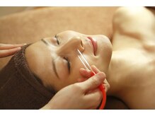 フェイシャルケア専門SPA Esther銀座本店|毛穴洗浄/小顔/ハーブピーリング/ヘッドスパの雰囲気（人気の毛穴洗浄→ハーブピーリング/小顔フェイシャル/ヘッドスパ）