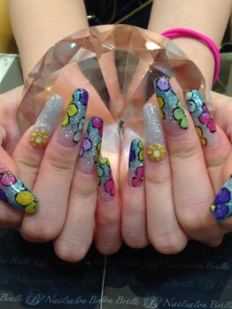 エスフィーネイルサロン ブリーユ(Esfy nailsalon Brille)/ペイントフラワーネイル