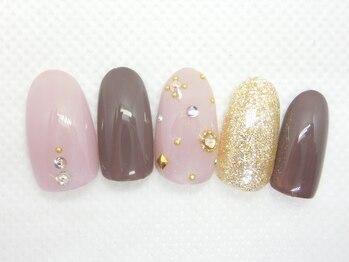 ネイルサロン ロゼオ(Nail salon Roseo)/■渋谷>6990円/大人ドット