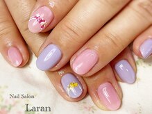 ララン(Laran)/押し花を使ったリース風デザイン