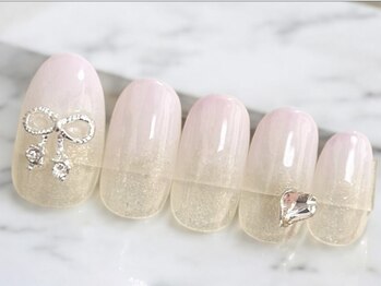 リリー(Lilly)/グラデーションネイル