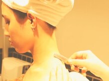 ツーエイチバーバー 新宿理容室(2H barber)/後ろ姿も気を抜かない