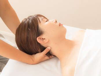 カーム(CALM)/首の施術