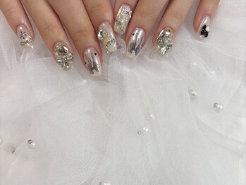 シピ ネイル(Chipi Nail)/ビジューネイル